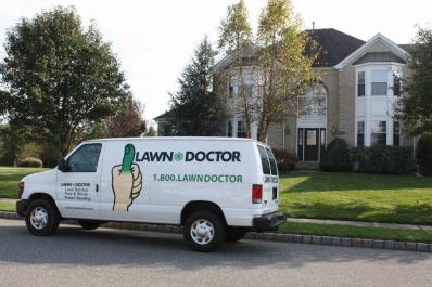 lawn care service van for Lawn Doctor