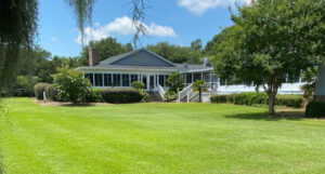 Lawn Maintenance in Summerville