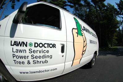 Service van from lawn Doctor, a Lawn Care Company in Teaneck 